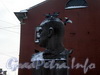 Памятник В.В. Маяковскому в сквере на пересечении улиц Некрасова и Маяковского. Фото декабрь 2009 г.
