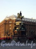 Памятник Николаю I на Исаакиевской площади. Фото апрель 2005 г.