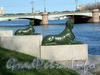 Сфинксы на гранитной пристани Малой Невки. Фото апрель 2011 г.