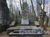 Еврейское кладбище. Надгробный памятник М. М. Антокольского. Фото 1 мая 2013 г.