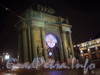 Нарвские Триумфальные ворота в ночном освещение. Январь 2009 г.