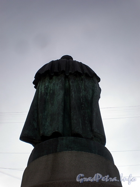 Памятник Иоанису Каподистрия на Греческой площади. Вид сзади. Фото март 2010 г.