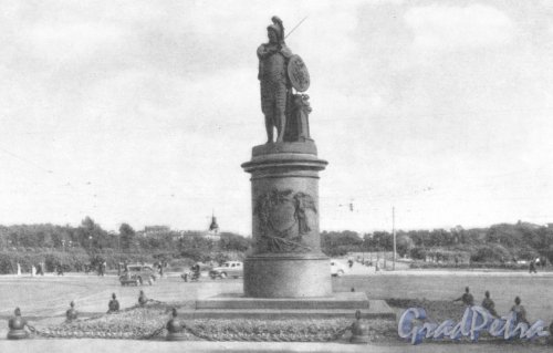 Памятник Суворову на Суворовской площади. Фотоальбом «Ленинград», 1959 г.