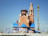 Строительство храма «Святого Первоверховного апостола Петра». Вид с Искровского проспекта. Фото апрель 2009 г.