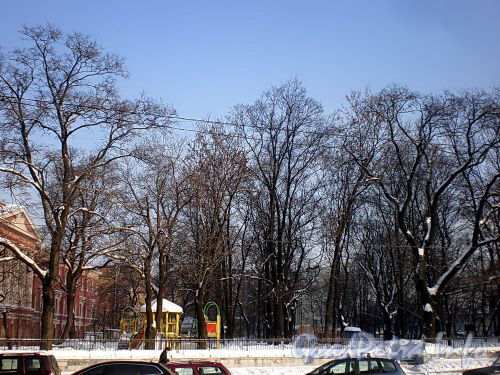 Введенский сад. Вид с улицы Введенского канала. Фото февраль 2010 г.