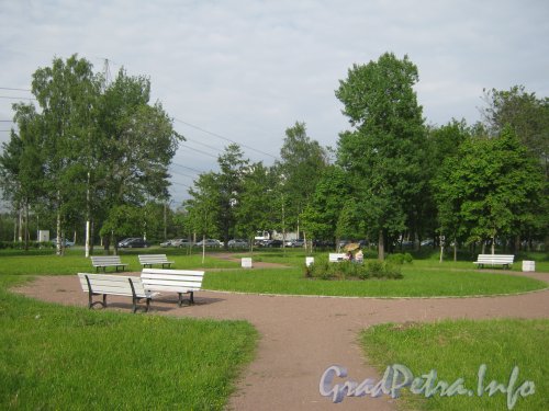 Парк «Новознаменка». Место отдыха в парке . Фото 9 июля 2012 г.
