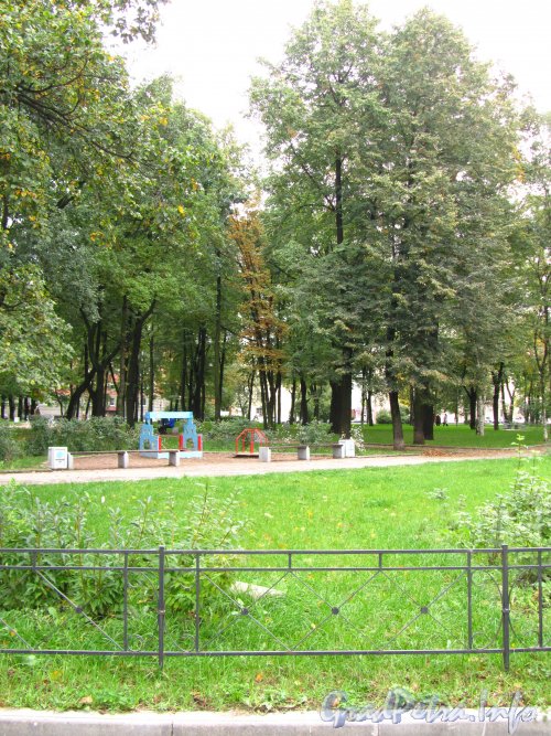 Воронежский сад. Участок сада. Фото сентябрь 2012 года.