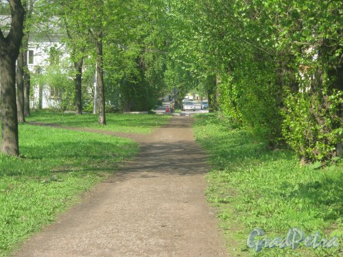 Парк (сад) Кирьяново. Вид в сторону Новоовсянниковской и Турбинной улиц. Фото 18 мая 2013 г. 
