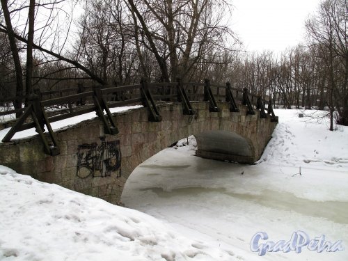 парк Екатерингоф. Мост через Бумажный канал за Лифляндской ул. Фото апрель 2012 г 