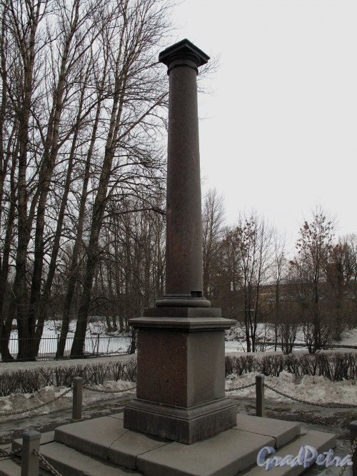 Молвинская колонна. Фото апрель 2012 г.