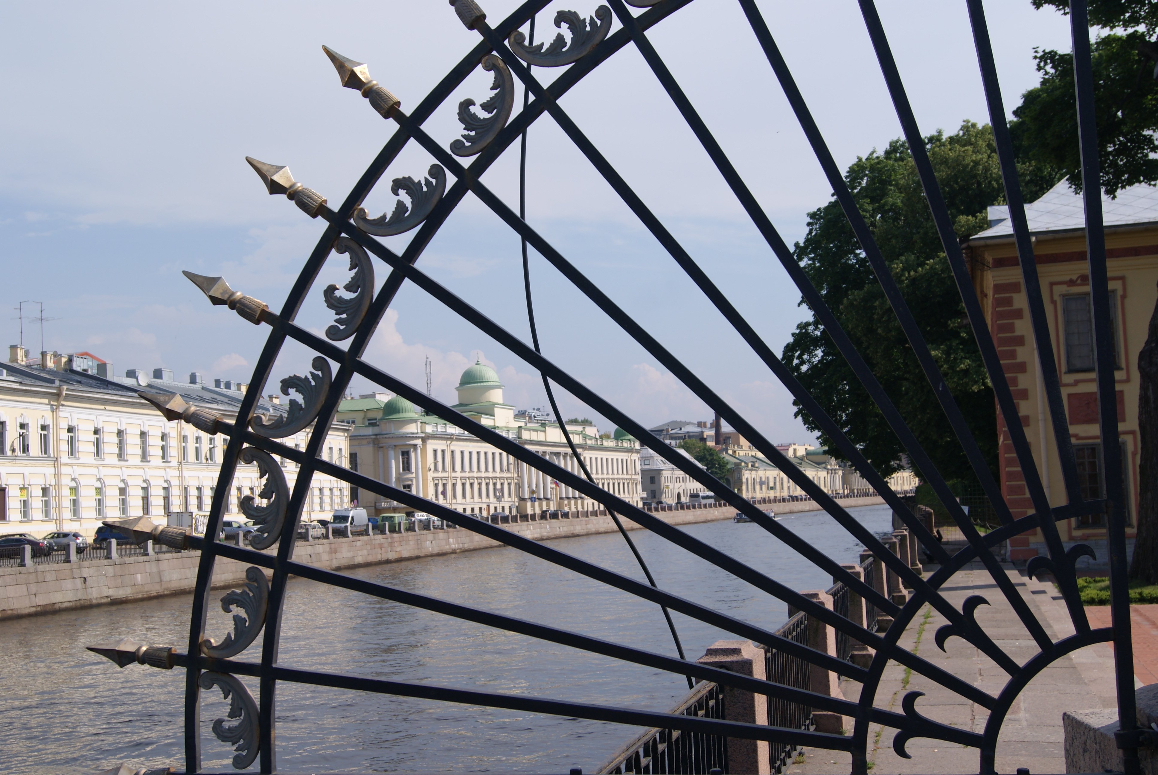 Решетки мостов Санкт-Петербурга