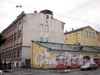 Дом 3 по Якобштадтскому переулку и дом 4 по 13-ой Красноармейской улице. Вид с 13-ой Красноармейской улицы. Фото июль 2009 г.