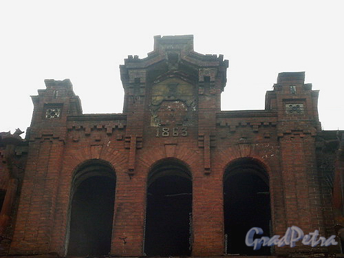 Фрагмент фасада дома со стороны Лиговского пер. Фото 2004 г.