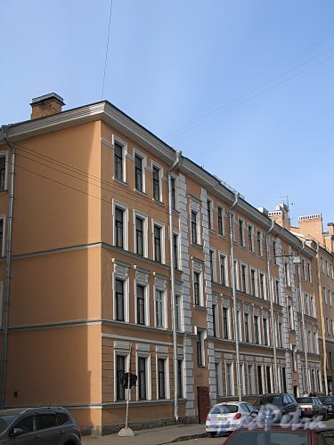 Пинский пер., д. 1 (левая часть). Фасад здания. Фото апрель 2010 г.