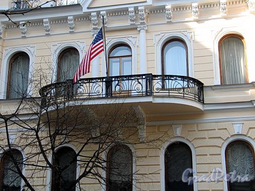 Гродненский пер., д. 4. Здание Генерального консульства США - резиденция консула. Балкон. Фото май 2010 г.