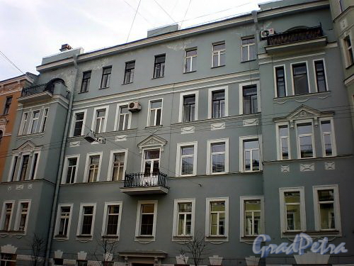 Гродненский пер., д. 5. Фрагмент фасада здания. Фото апрель 2010 г.