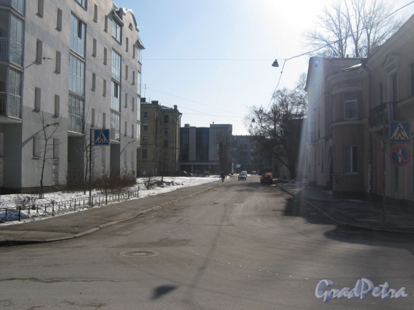 Перспектива Майкова пер. от Балтийской ул. в сторону ул. Швецова. Фото март 2012 г.