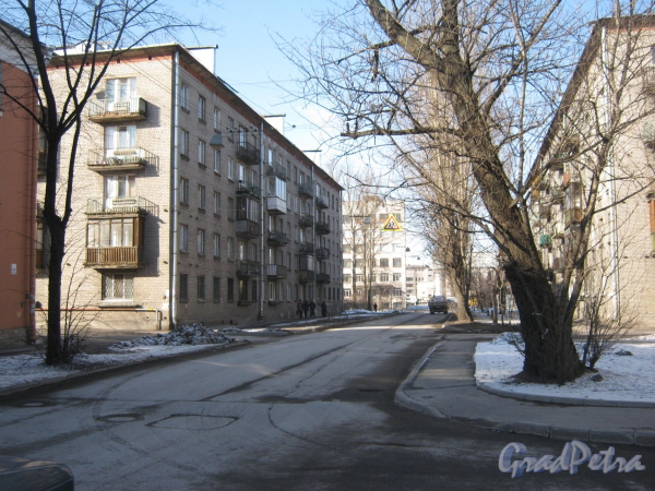 Перспектива Сивкова переулка от ул. Метростроевцев в сторону ул. Ивана Черных. Фото март 2012 г.