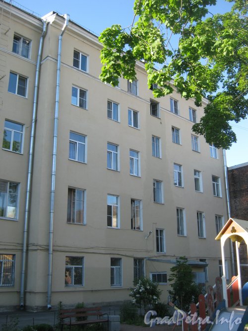 Урюпин пер., дом 5. Общий вид со стороны двора. Фото июнь 2012 г.