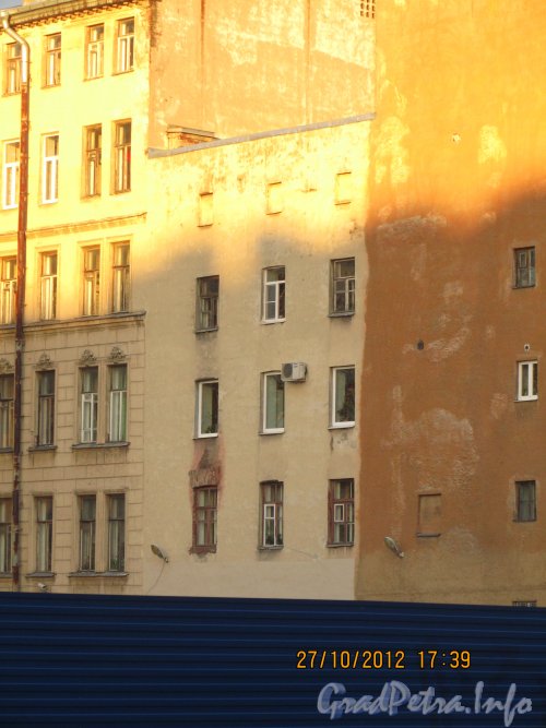 Басков пер., дом 4. Вид на флигель, после сноса построек гаража Ленгорисполкома.