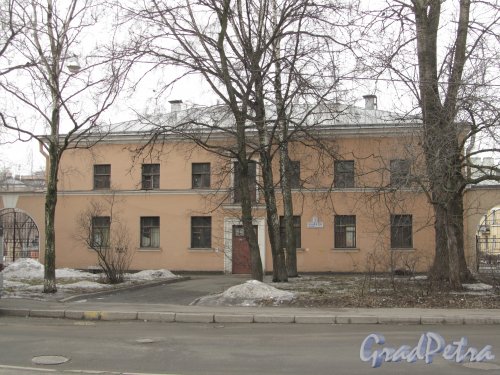 Майков пер., дом 5. Общий вид здания. Фото март 2012 г.