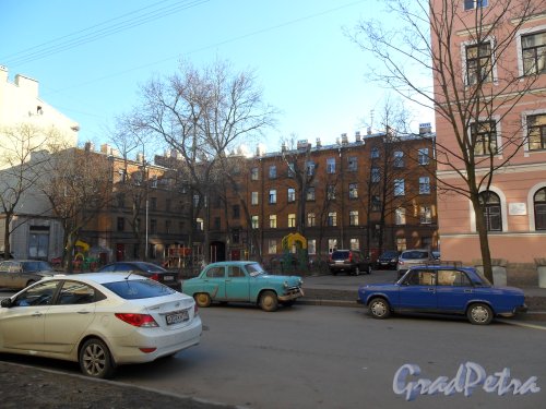 Переулок Макаренко, дом 4. Фото 21 апреля 2013 г.