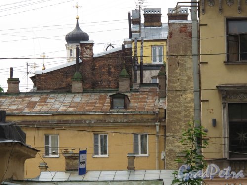 Кузнечный пер. Вид на жилую застройку и Владимирский собор со стороны ул. Марата. Фото май 2013 г.
