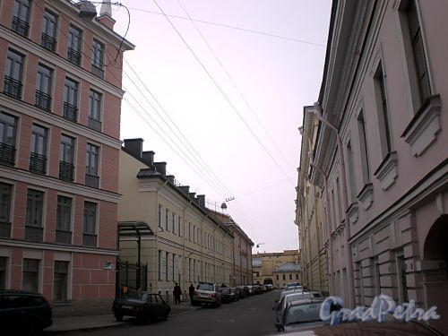 Перспектива Волховского переулка от Биржевого переулка в сторону Тучкова переулка. Фото октябрь 2008 г.