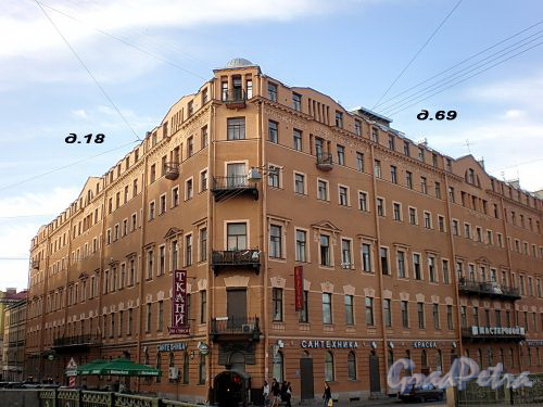 Столярный пер., д. 18 / наб. канала Грибоедова, д. 69. Доходный дом И.С.Никитина. Общий вид здания. Фото август 2009 г.
