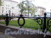 Фрагмент ограды сквера Манежной площади. Фото октябрь 2009 г.