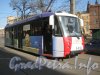 Трамвай 16 маршрута на площади Репина. Фото апрель 2012 г.