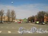 Общий вид площади Стачек от Кировской площади. Фото 22 апреля 2013 г.