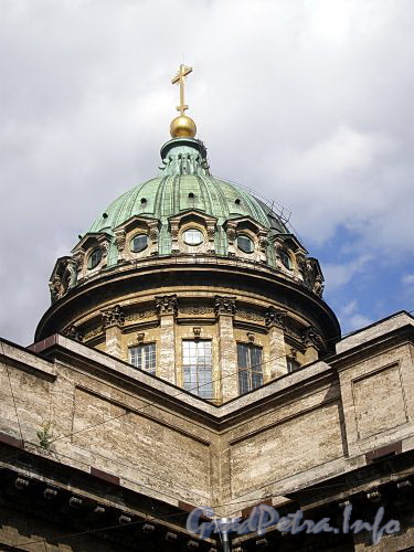 Купол Казанского собора. Фото май 2009 г.