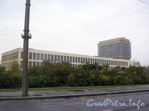 Вид от улицы Шаумяна