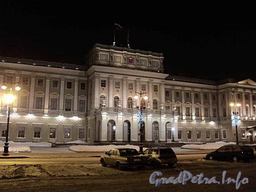Исаакиевская площадь, дом 6, Мариинский дворец. Ночное оформление фасада. Фото январь 2011 г.