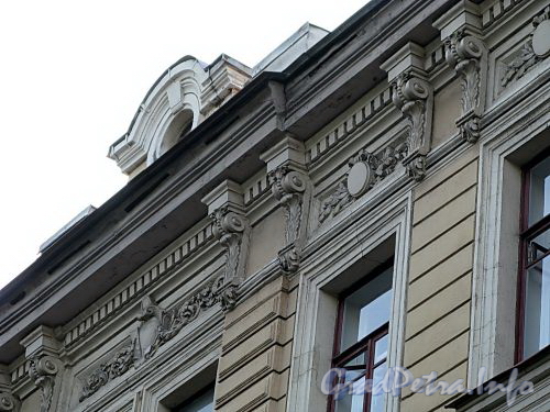 Румянцевская пл., д. 3. Доходный дом А. Ф. Девриена. Фрагмент фасада здания. Фото июль 2009 г.