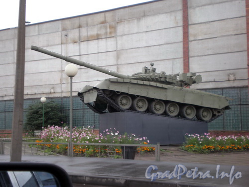 Памятник Т-34. Фото 2008 г.