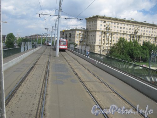 Автовский трамвайный путепровод со стороны пр. Стачек. Фото 25 июня 2012 г.