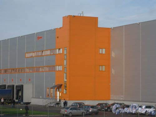 Район Уткина заводь. дом 4, корпус 1. Общий вид с КАД на складской комплекс. Фото 2 октября 2012 г.