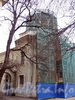 Большой пр. В.О., д. 1, лит. А. Церковь Святой Екатерины. Реставрация. Фото май 2010 г.