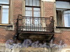 Малодетскосельский пр., д. 9. Решетка балкона. Фото май 2010 г.