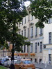 Большой пр., В.О., д. 19 / Волжский пер., д. 9. Фасад по проспекту. Фото август 2010 г.