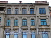 Смольный пр., д. 13. Фрагмент фасада. Фото октябрь 2010 г.
