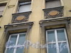 Загородный пр., д. 68. Фрагмент фасада здания. Фото январь 2011 г.