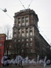 Бол. Сампсониевский пр., д. 108. Фрагмент фасада с башней по Сердобольской улице. Апрель 2009 г.