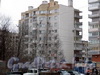 Пр. Луначарского, д. 52. Общий вид здания. Март 2009 г.