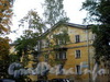Пр. Мориса Тореза, д. 73, корп. 3. Фрагмент фасада жилого дома. Фото октябрь 2009 г.