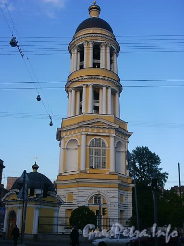 Колокольня и часовня Владимирского собора. Фото июнь 2004 г.