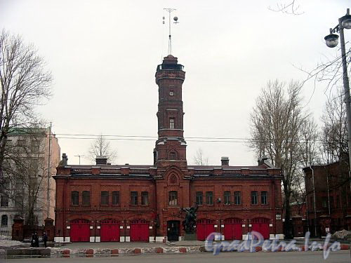 Большой пр. В.О., д. 73. Пожарное отделение Васильевской части. Фото 2005 г.