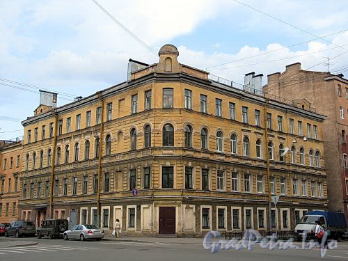 Малодетскосельский пр., д. 4 / Можайская ул., д. 40. Общий вид здания. Фото май 2010 г.